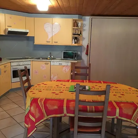 Le Tambour Apartment *